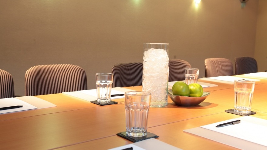 Tagungsraum Düsseldorf Blocktafel relexa hotel Berlin - Tagungsraum Düsseldorf Blocktafel